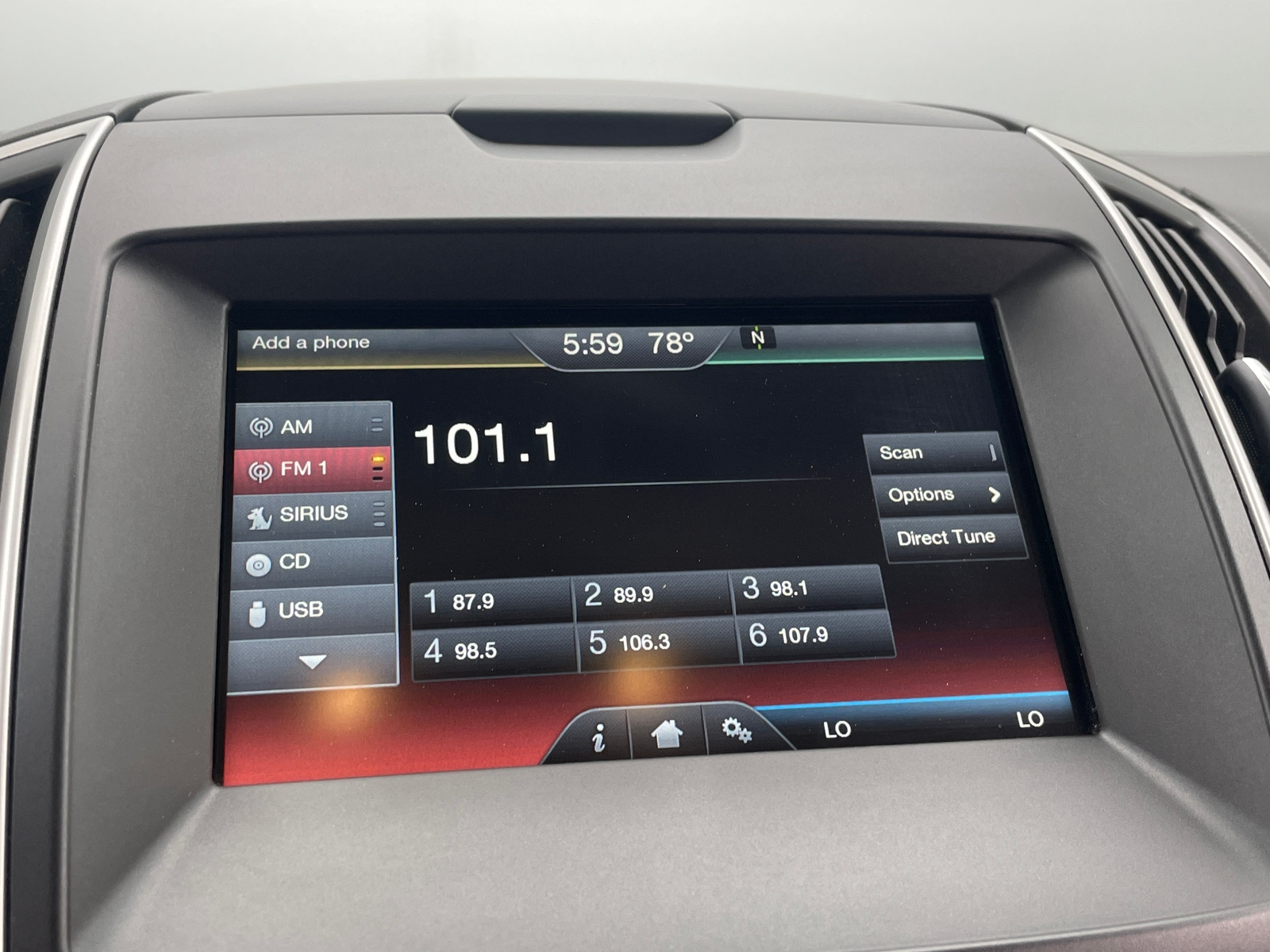 Thumbnail: 2015 Ford Edge - 4