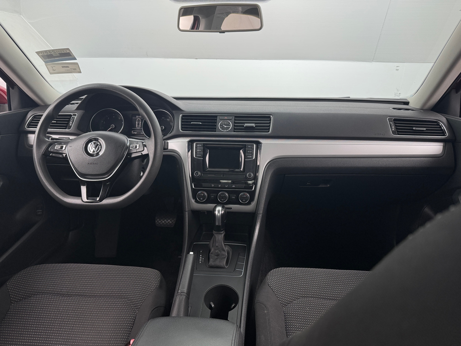 Thumbnail: 2016 Volkswagen Passat - 3
