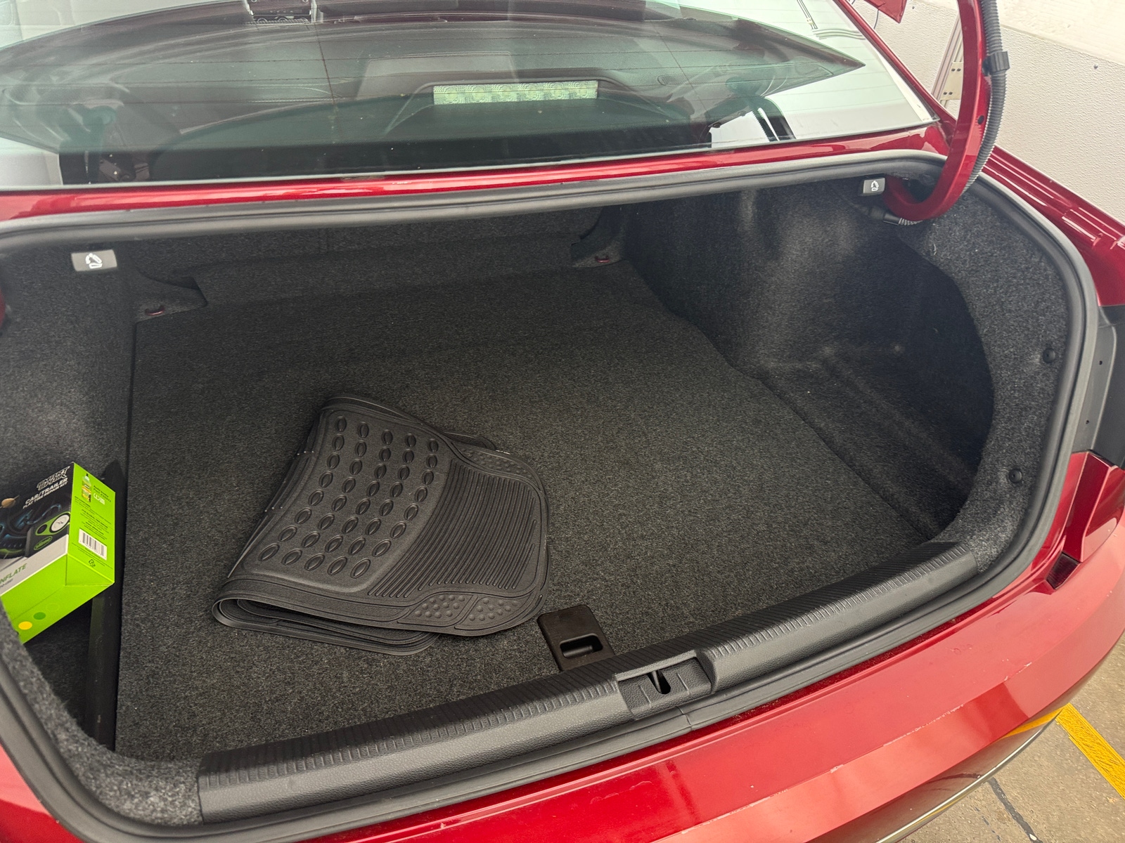 Thumbnail: 2016 Volkswagen Passat - 7