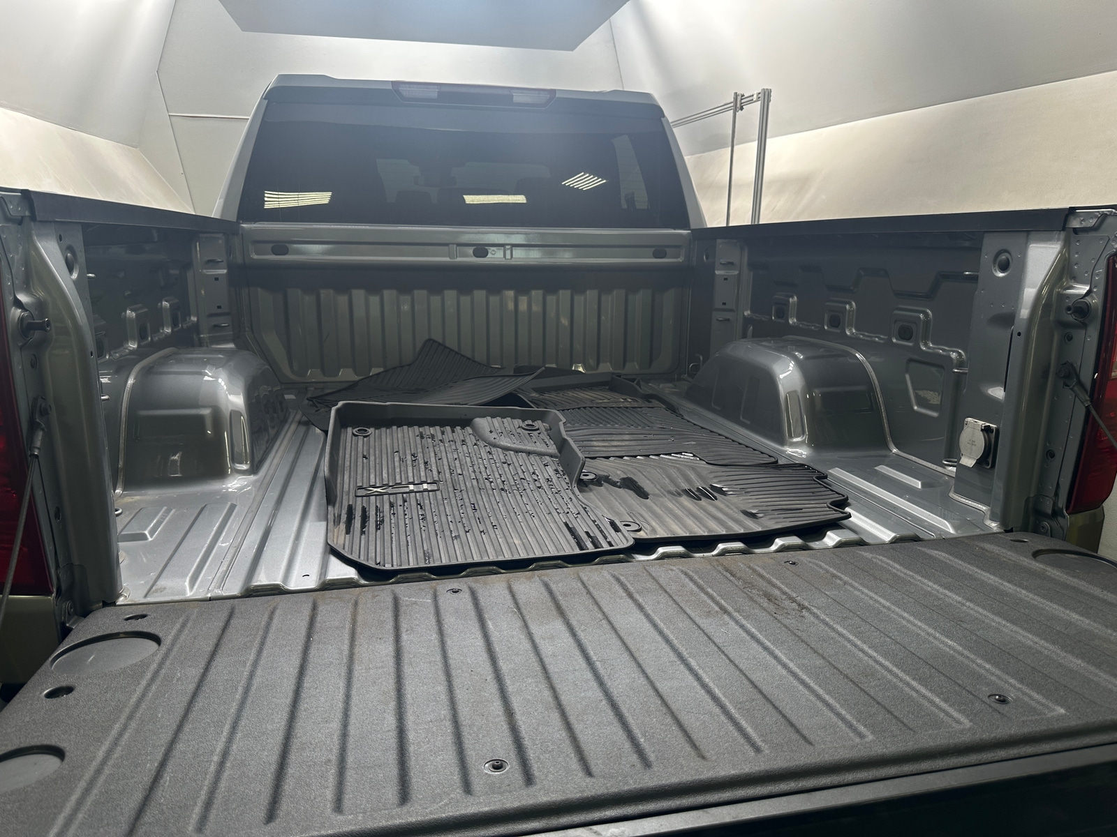 Thumbnail: 2024 Chevrolet Silverado 1500 - 7