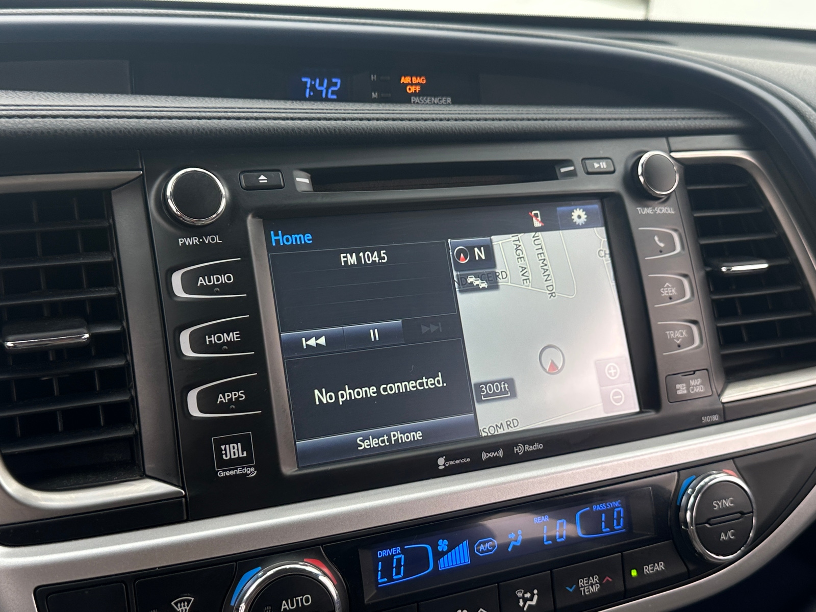 Thumbnail: 2017 Toyota Highlander - 3