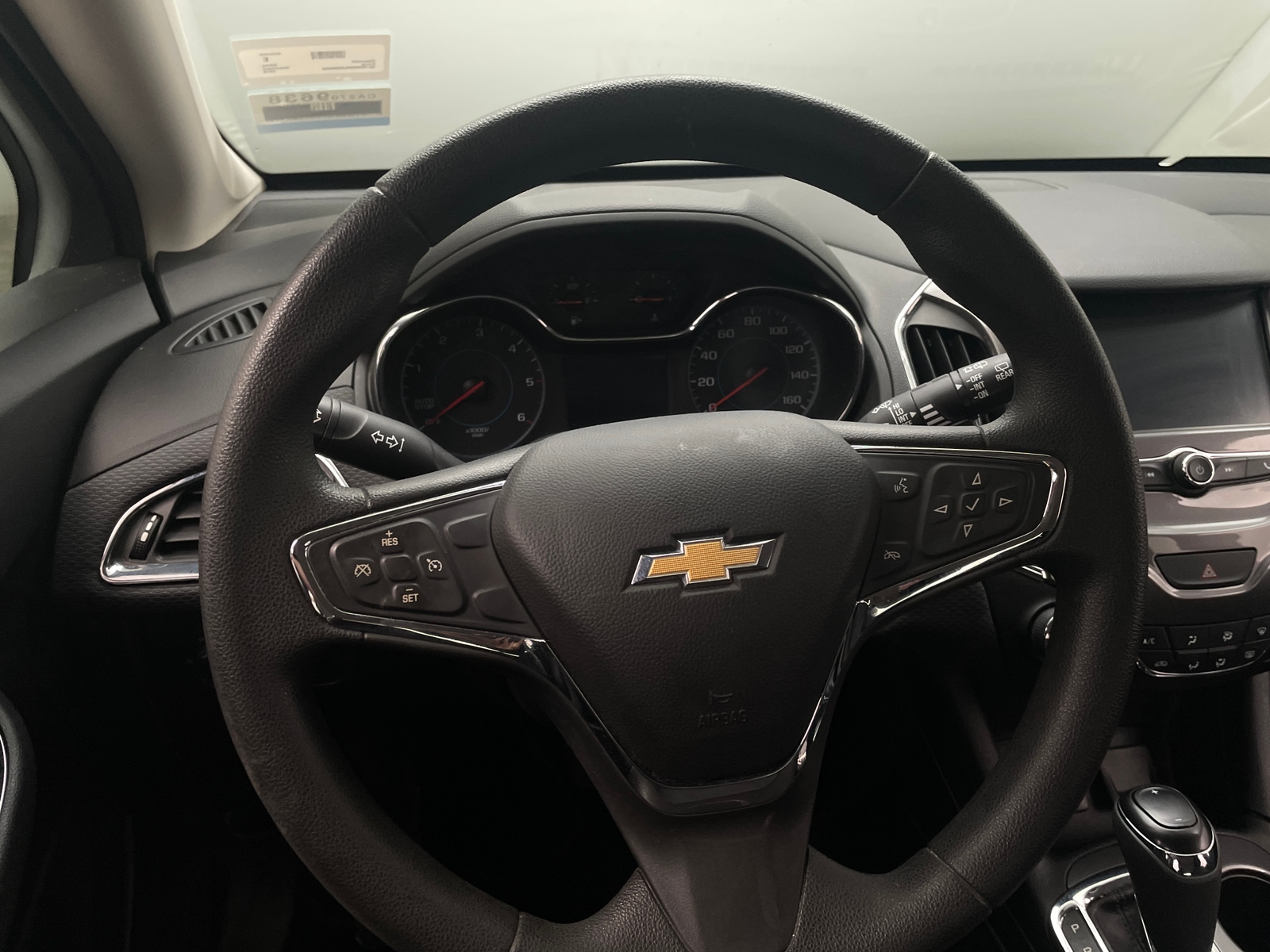 Thumbnail: 2018 Chevrolet Cruze - 5