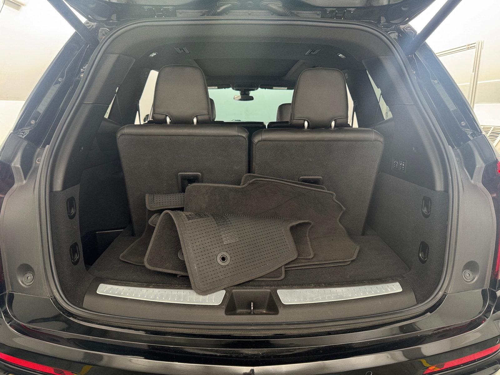 Thumbnail: 2020 Cadillac XT6 - 6