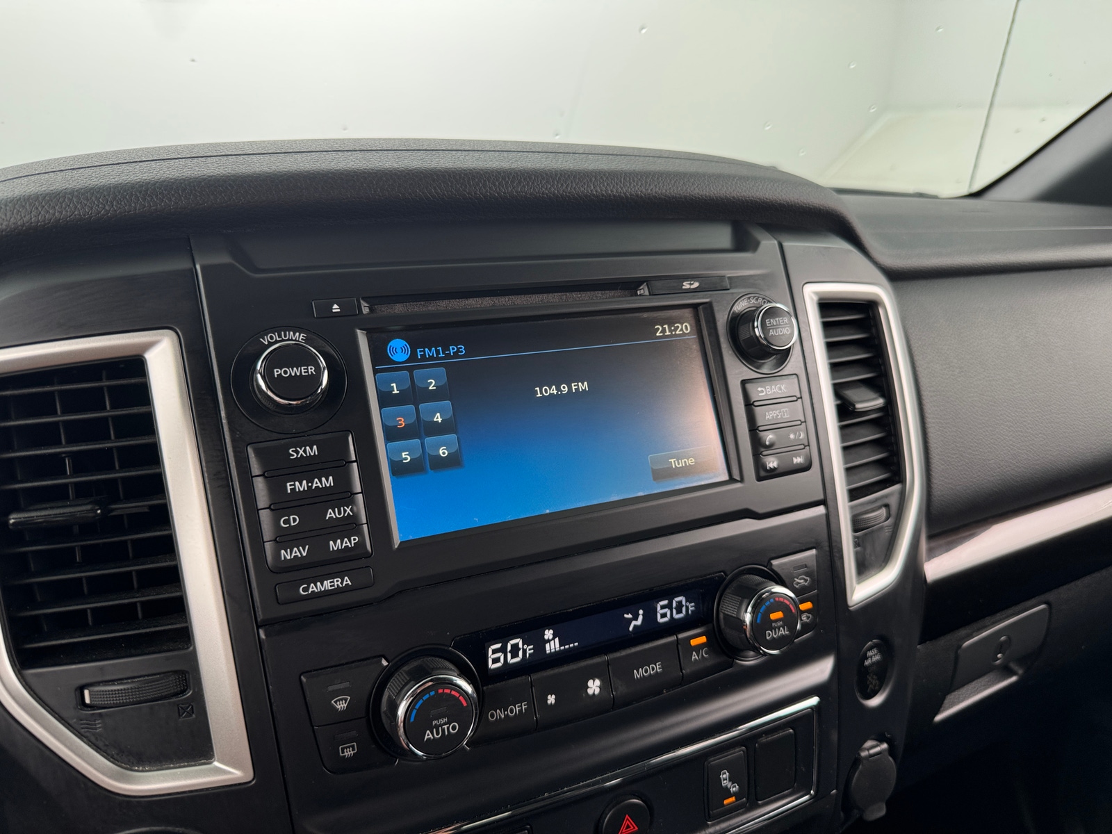 Thumbnail: 2018 Nissan Titan - 4