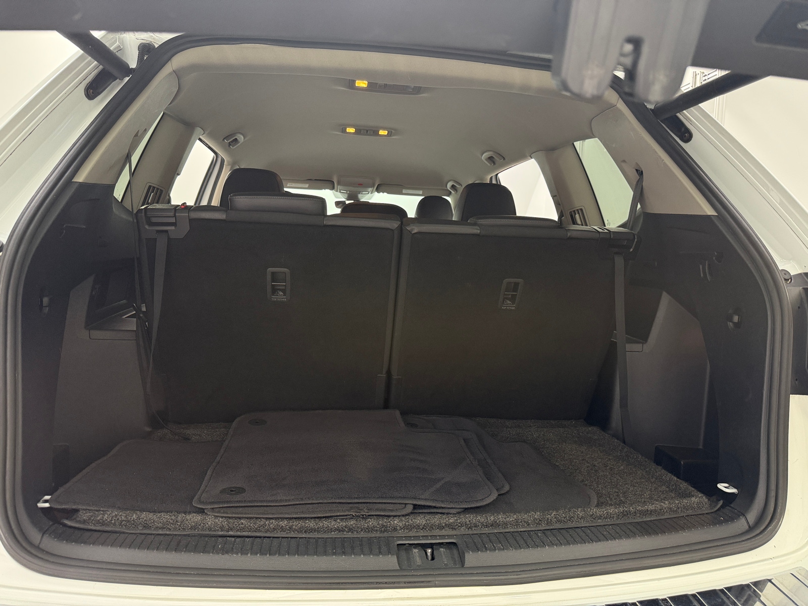 Thumbnail: 2018 Volkswagen Atlas - 6