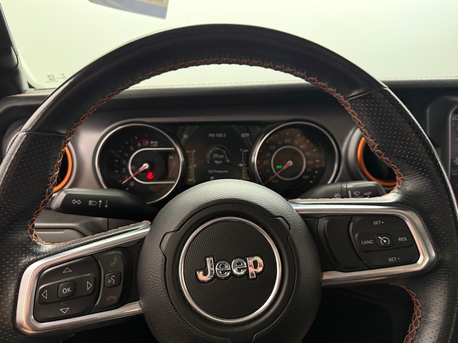 Thumbnail: 2021 Jeep Gladiator - 4