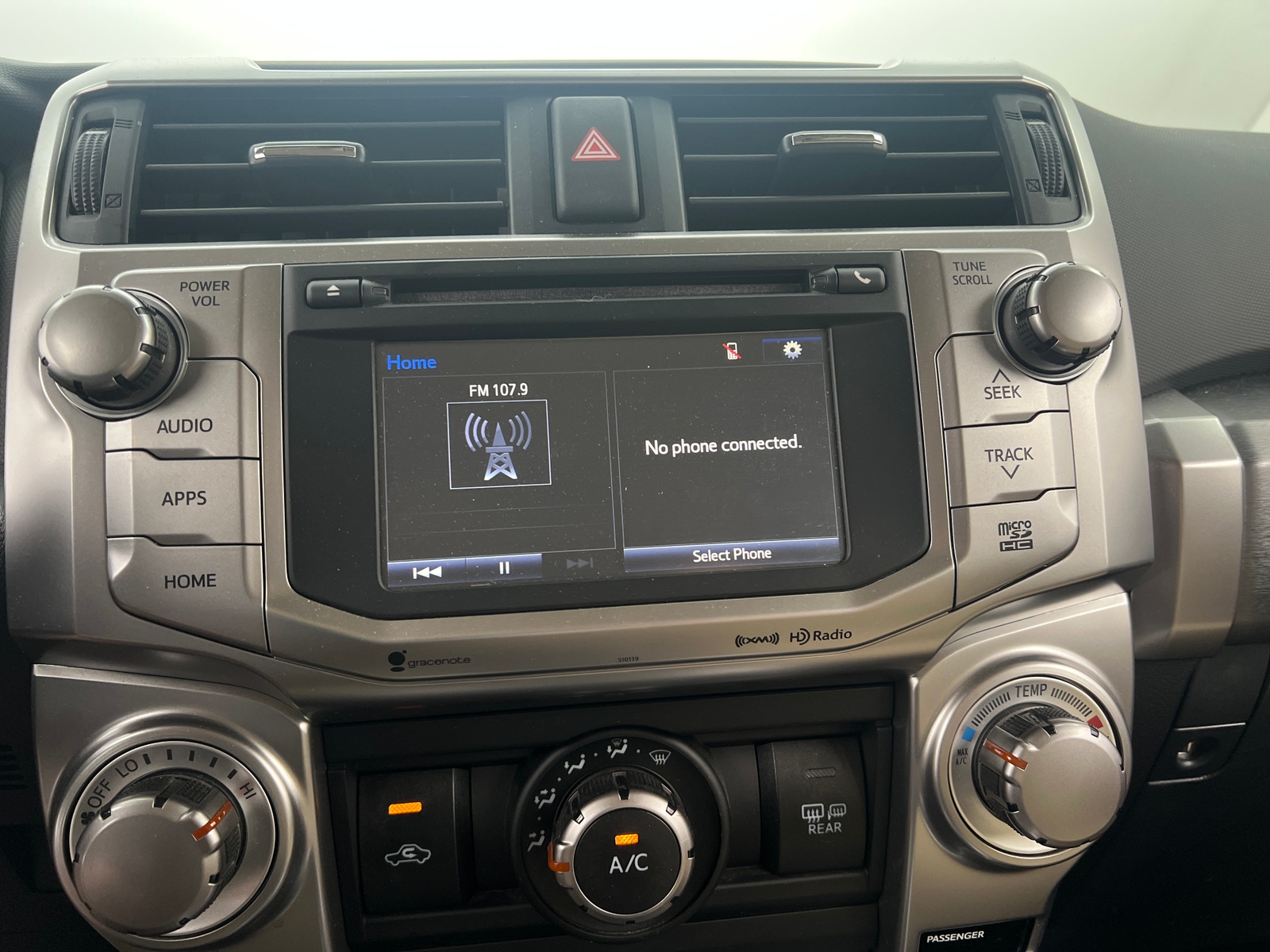 Thumbnail: 2016 Toyota 4Runner - 4