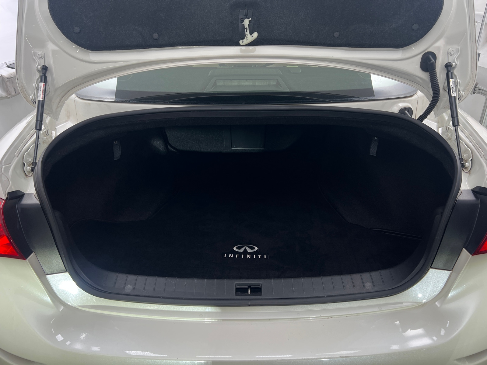 Thumbnail: 2016 INFINITI Q50 - 6