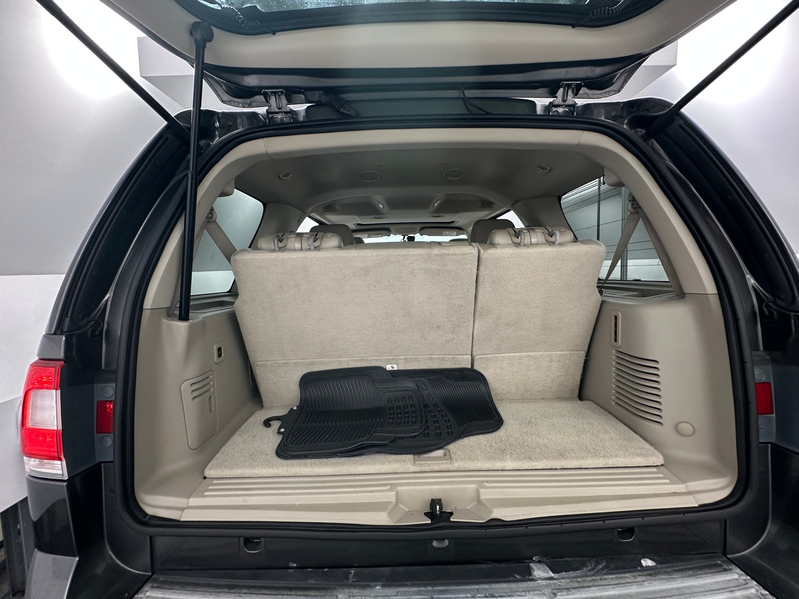 Thumbnail: 2016 Lincoln Navigator - 7