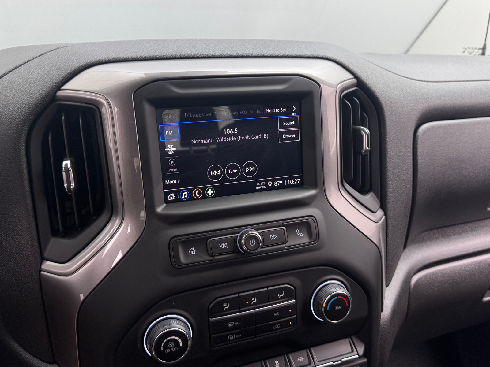 Thumbnail: 2024 Chevrolet Silverado 1500 - 4