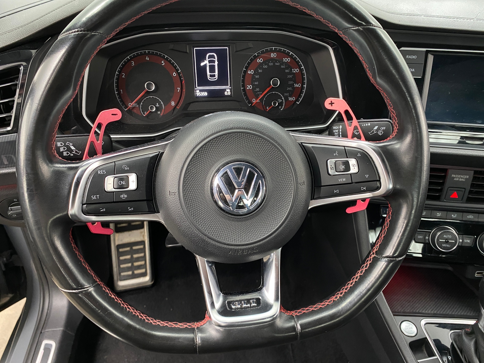 Thumbnail: 2019 Volkswagen Jetta - 5