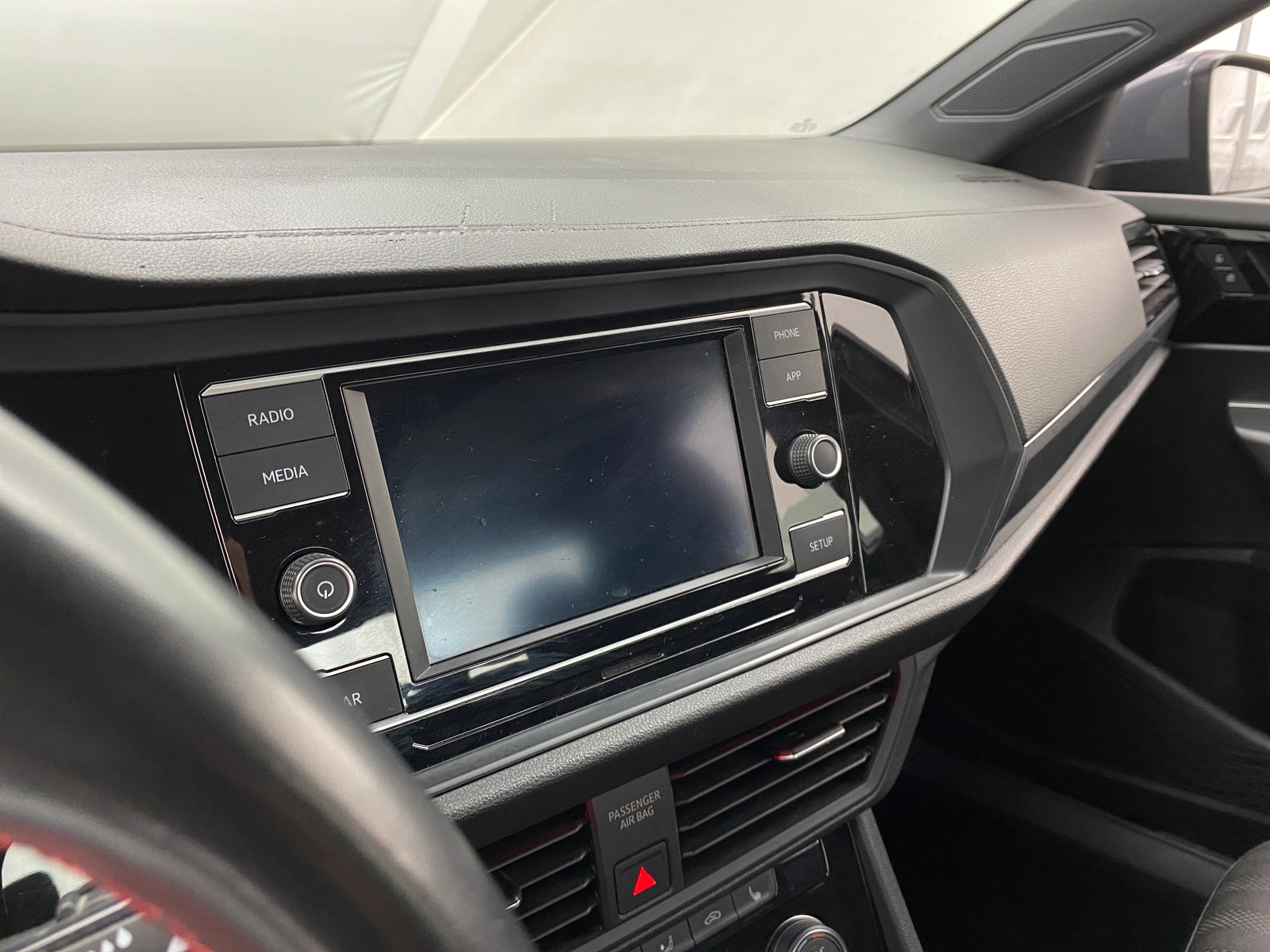 Thumbnail: 2019 Volkswagen Jetta - 4