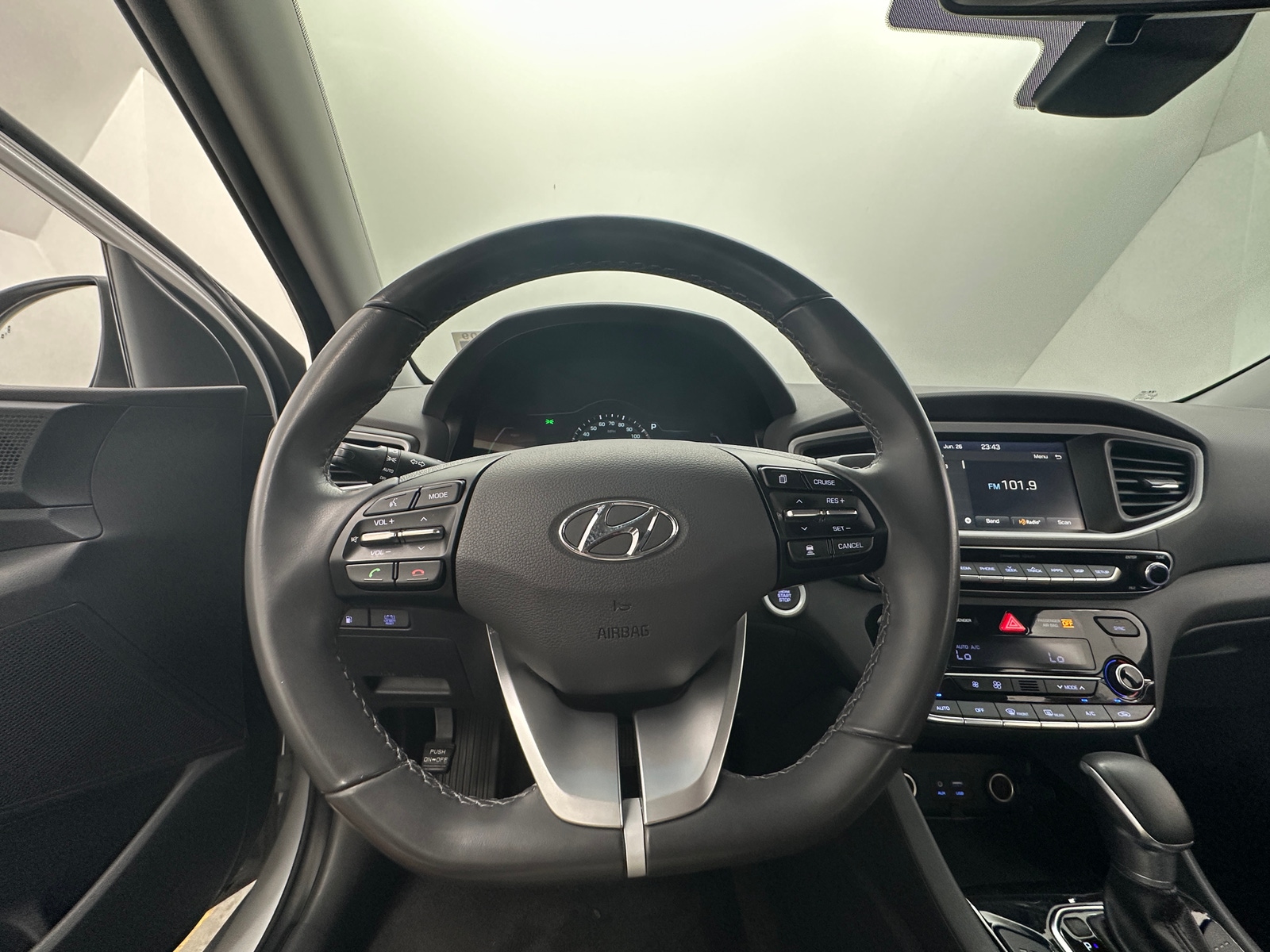 Thumbnail: 2019 Hyundai Ioniq - 5
