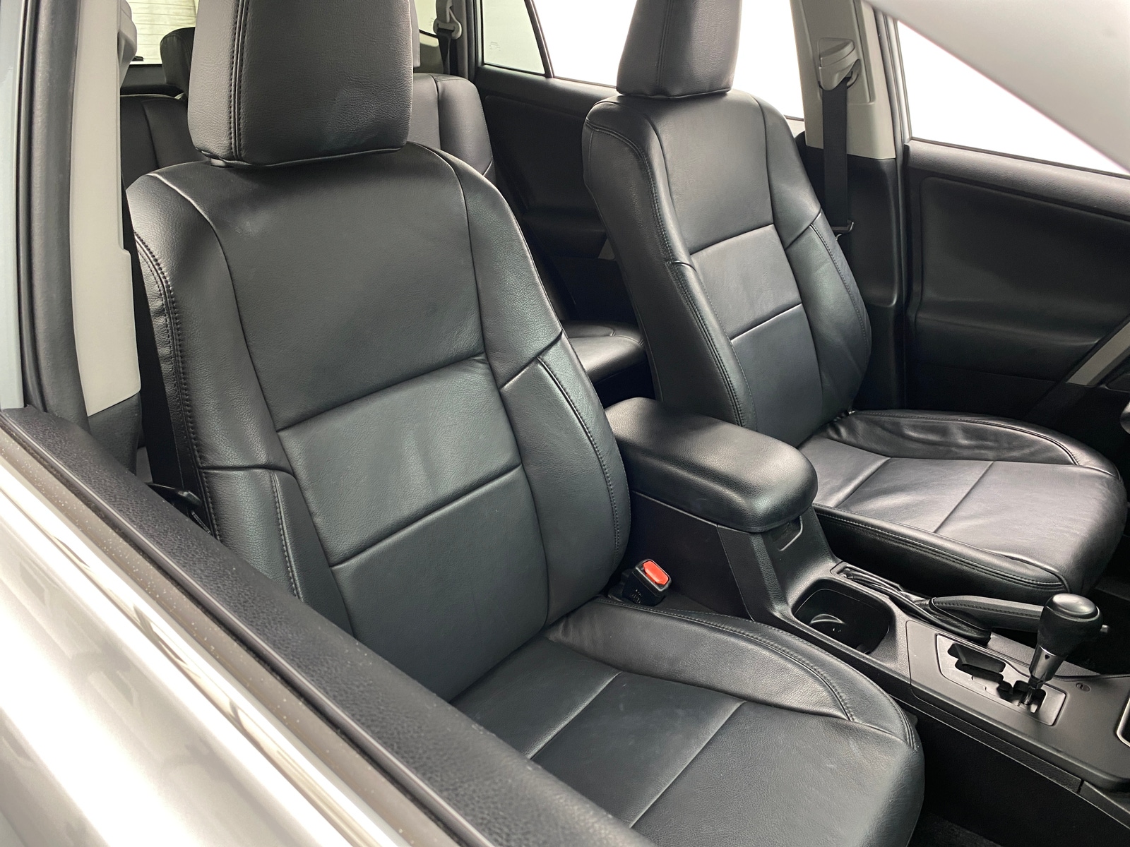 Thumbnail: 2017 Toyota RAV4 - 2