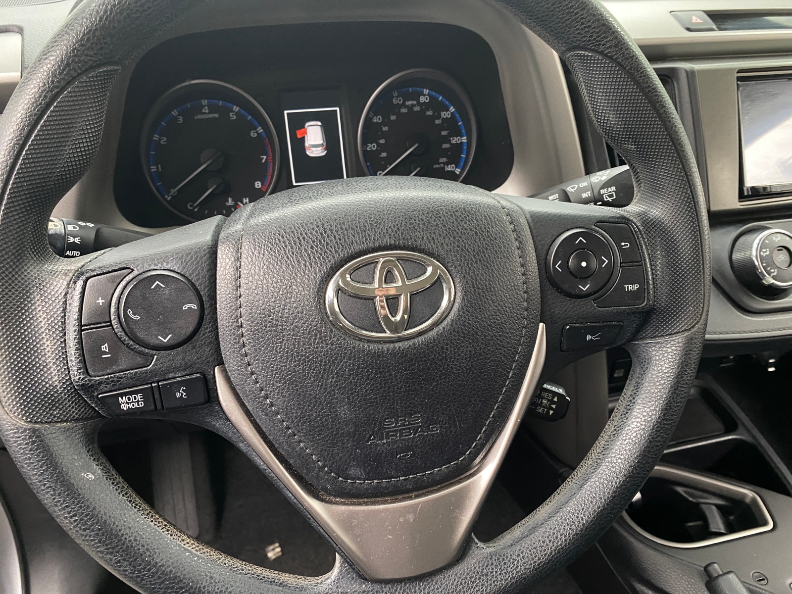 Thumbnail: 2017 Toyota RAV4 - 5