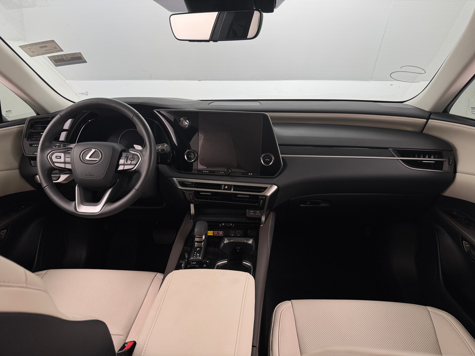 Thumbnail: 2024 Lexus RX - 3