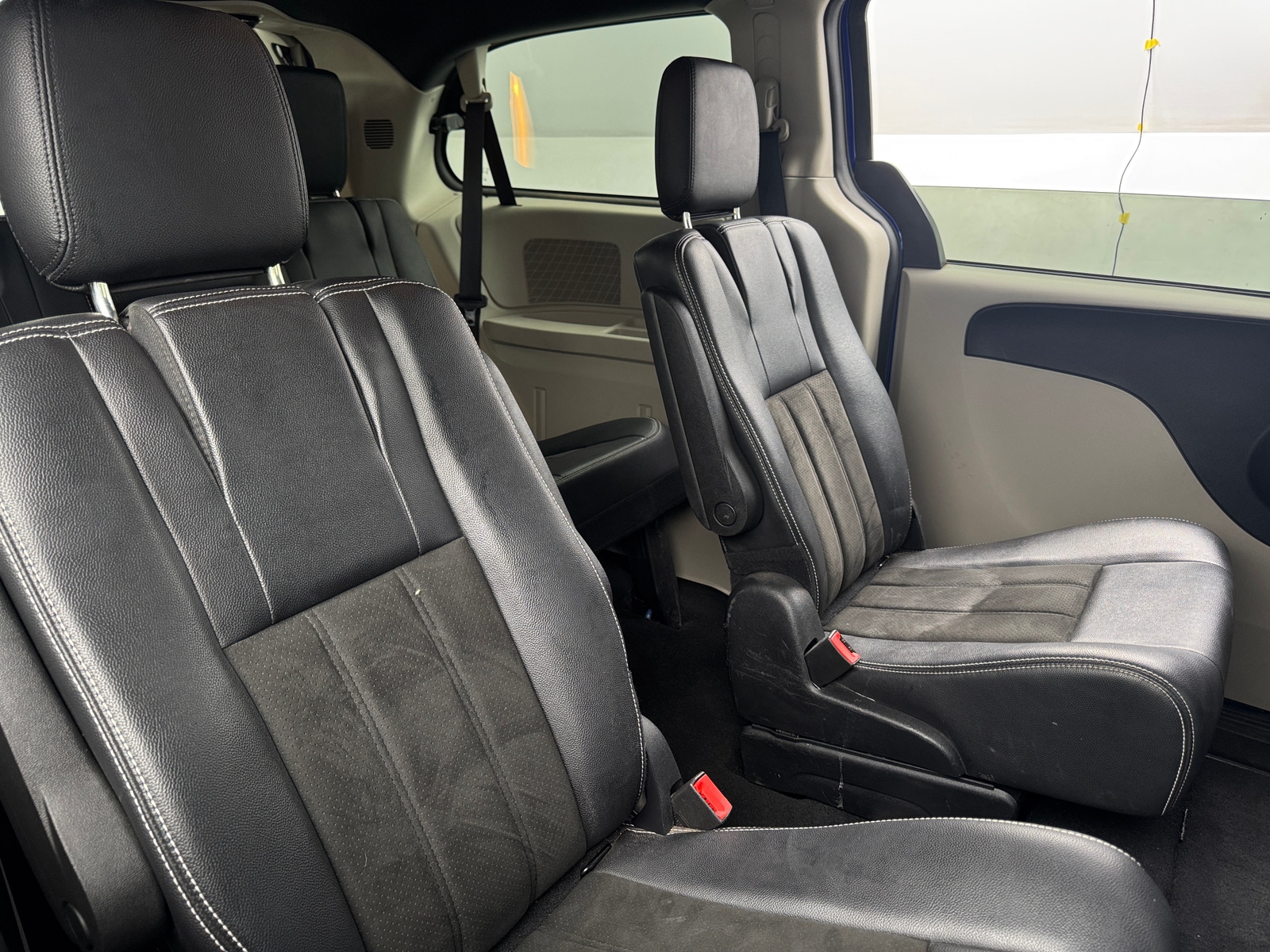 Thumbnail: 2019 Dodge Grand Caravan - 6