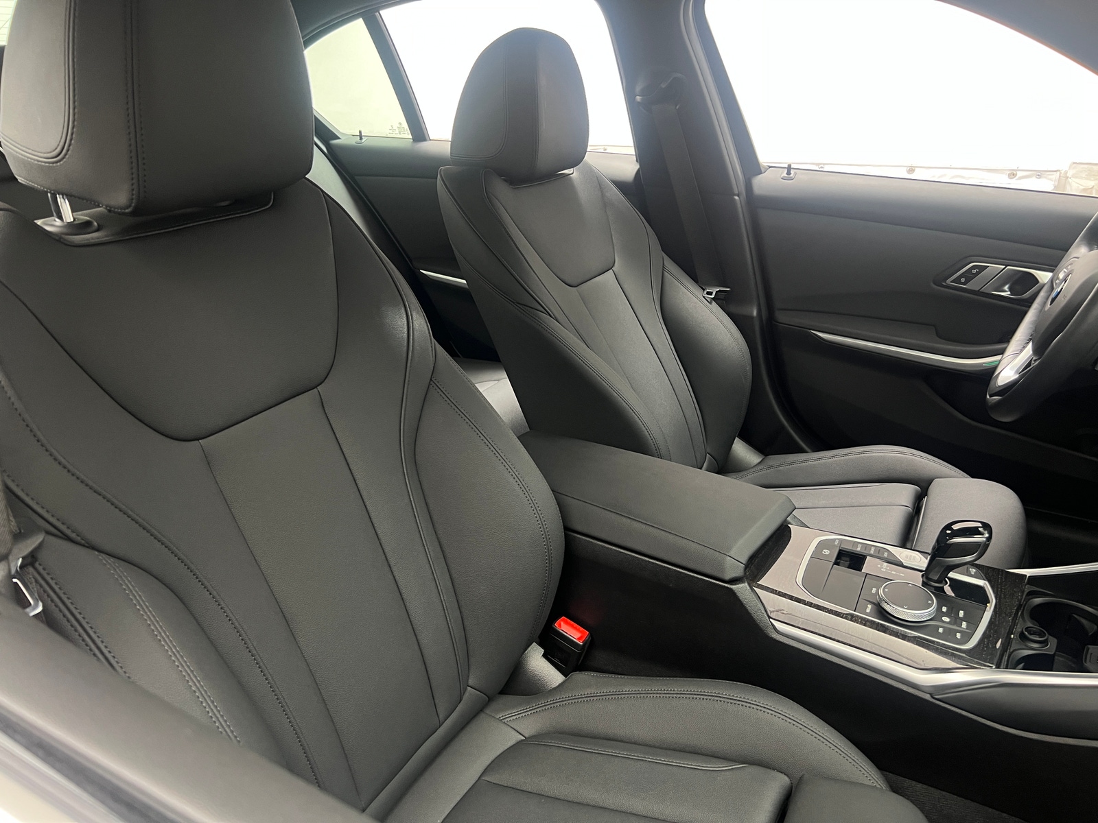 Thumbnail: 2021 BMW 3 Series - 2