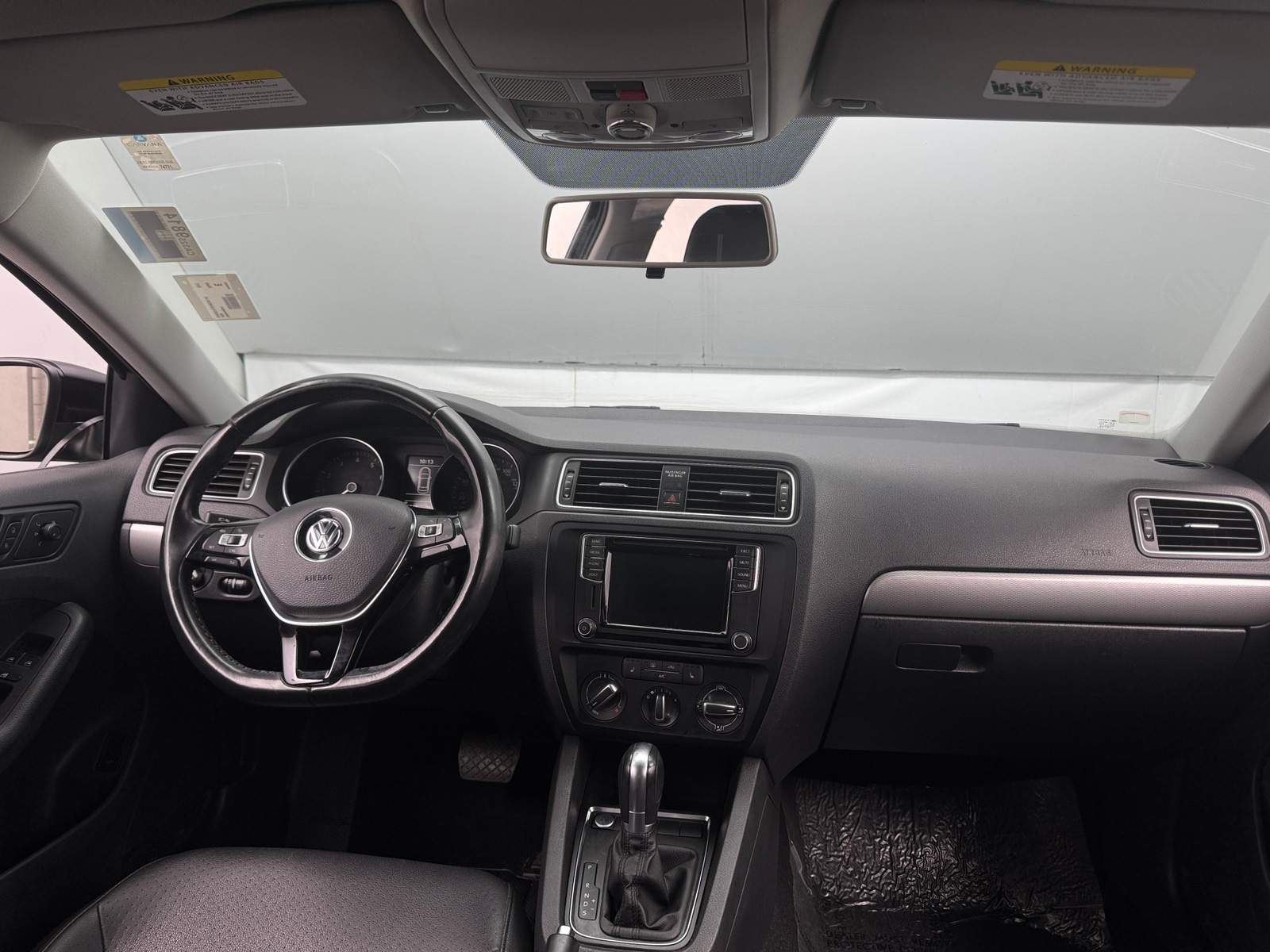Thumbnail: 2017 Volkswagen Jetta - 2