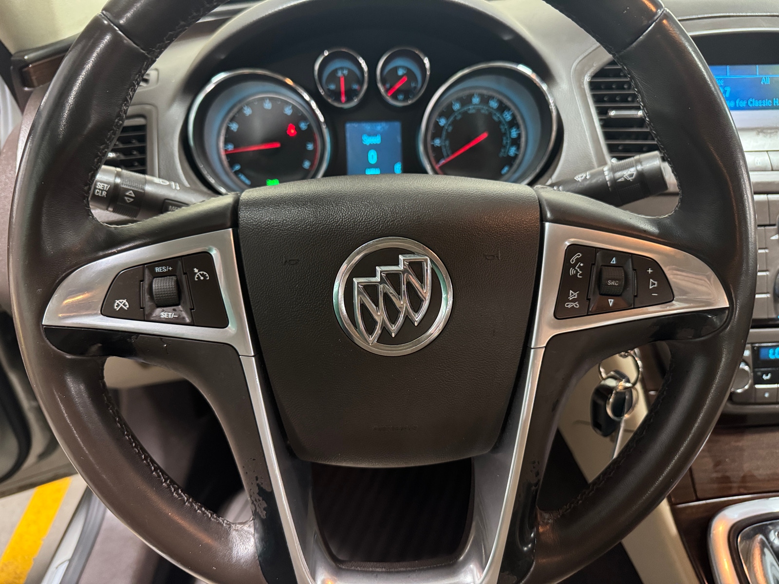 Thumbnail: 2011 Buick Regal - 4