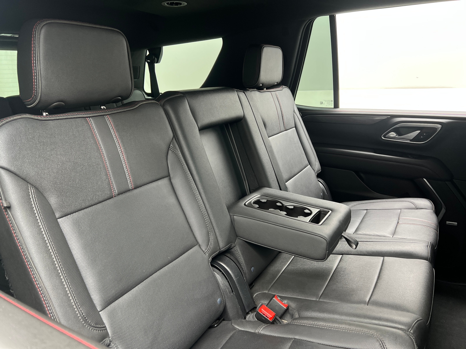 Thumbnail: 2022 Chevrolet Tahoe - 5