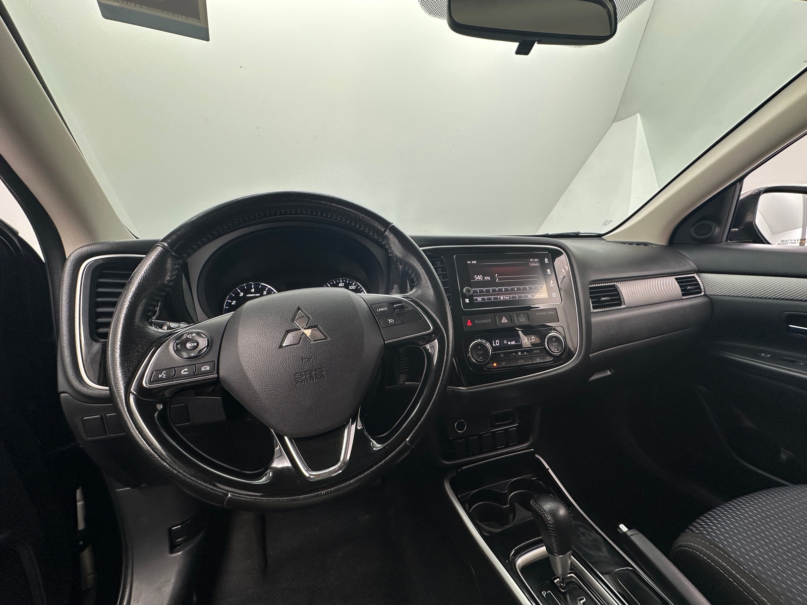 Thumbnail: 2018 Mitsubishi Outlander - 3