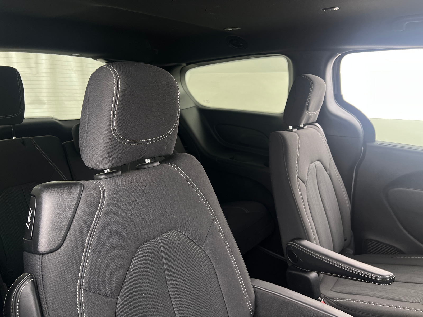 Thumbnail: 2019 Chrysler Pacifica - 6