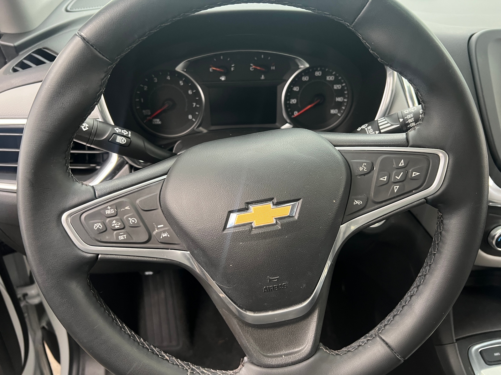Thumbnail: 2023 Chevrolet Equinox - 5