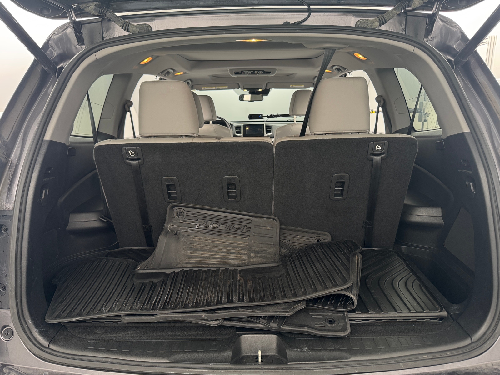 Thumbnail: 2017 Honda Pilot - 6