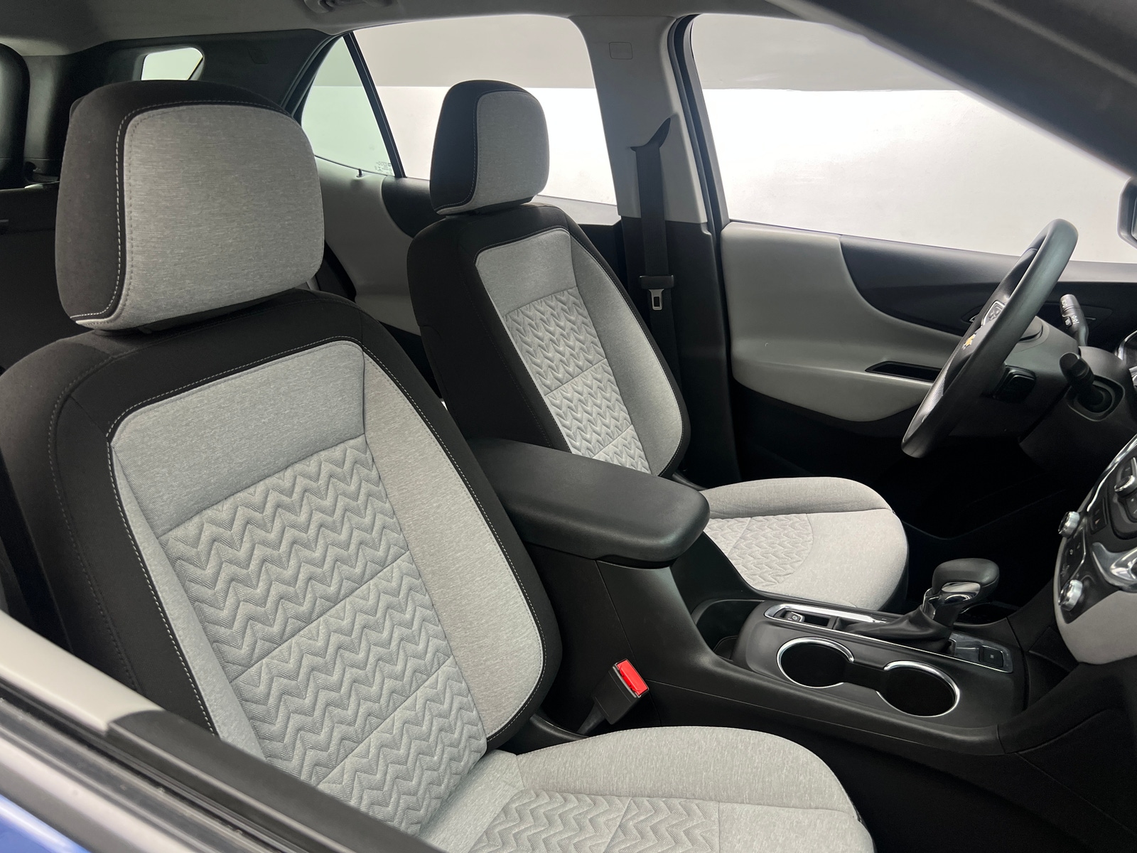 Thumbnail: 2022 Chevrolet Equinox - 2