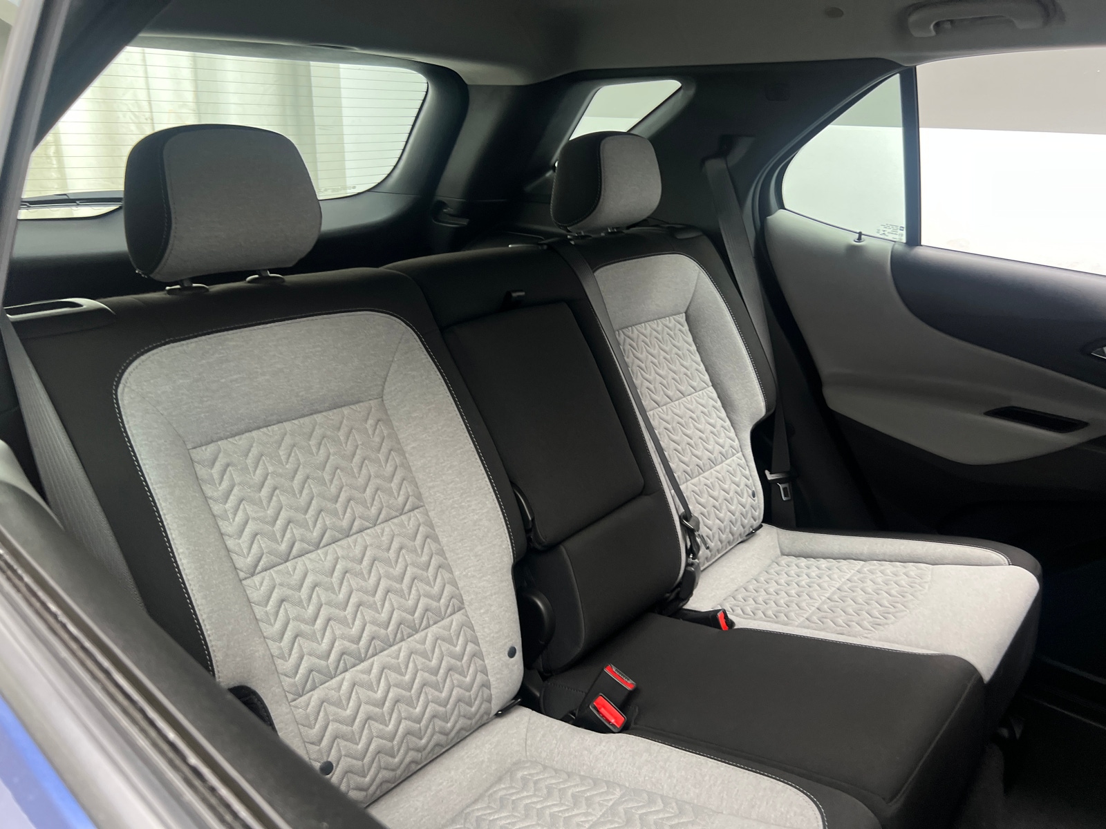 Thumbnail: 2022 Chevrolet Equinox - 6