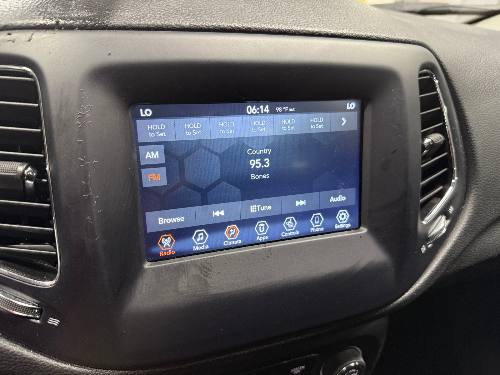 Thumbnail: 2021 Jeep Compass - 4