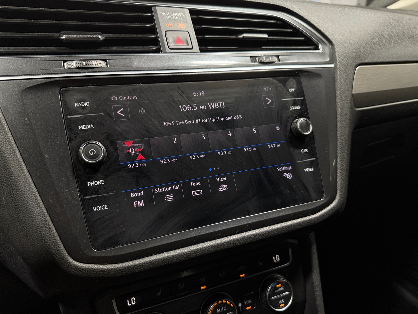 Thumbnail: 2019 Volkswagen Tiguan - 3