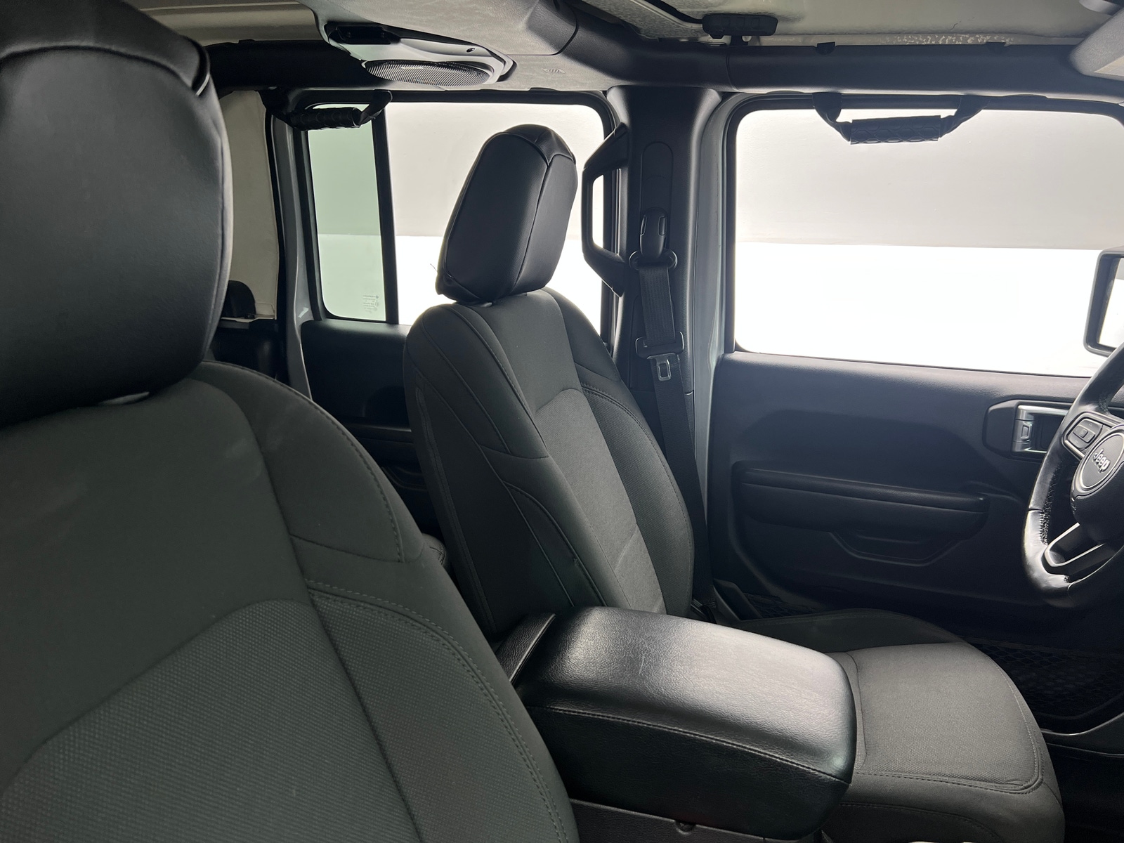 Thumbnail: 2021 Jeep Gladiator - 2