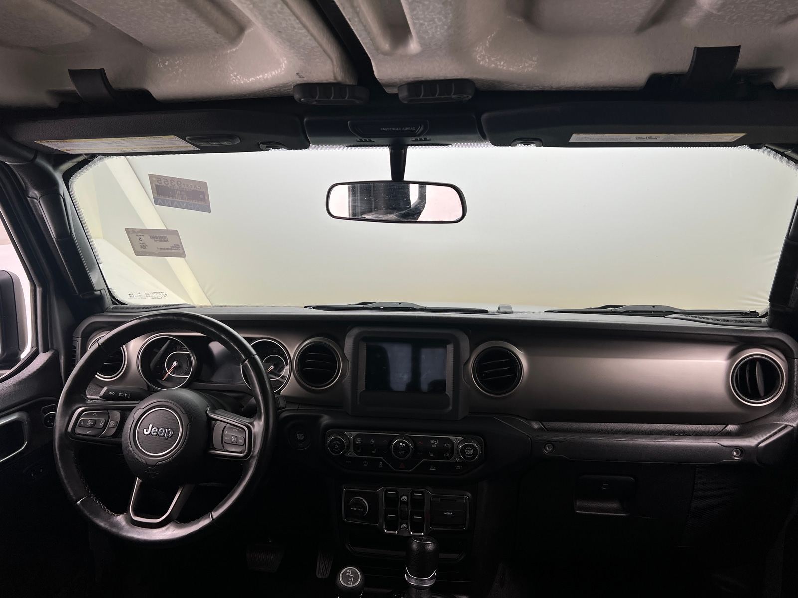 Thumbnail: 2021 Jeep Gladiator - 3