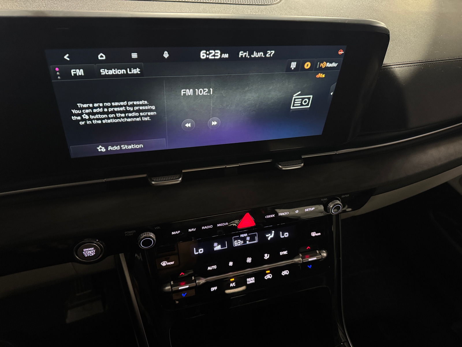 Thumbnail: 2023 Kia Carnival - 3