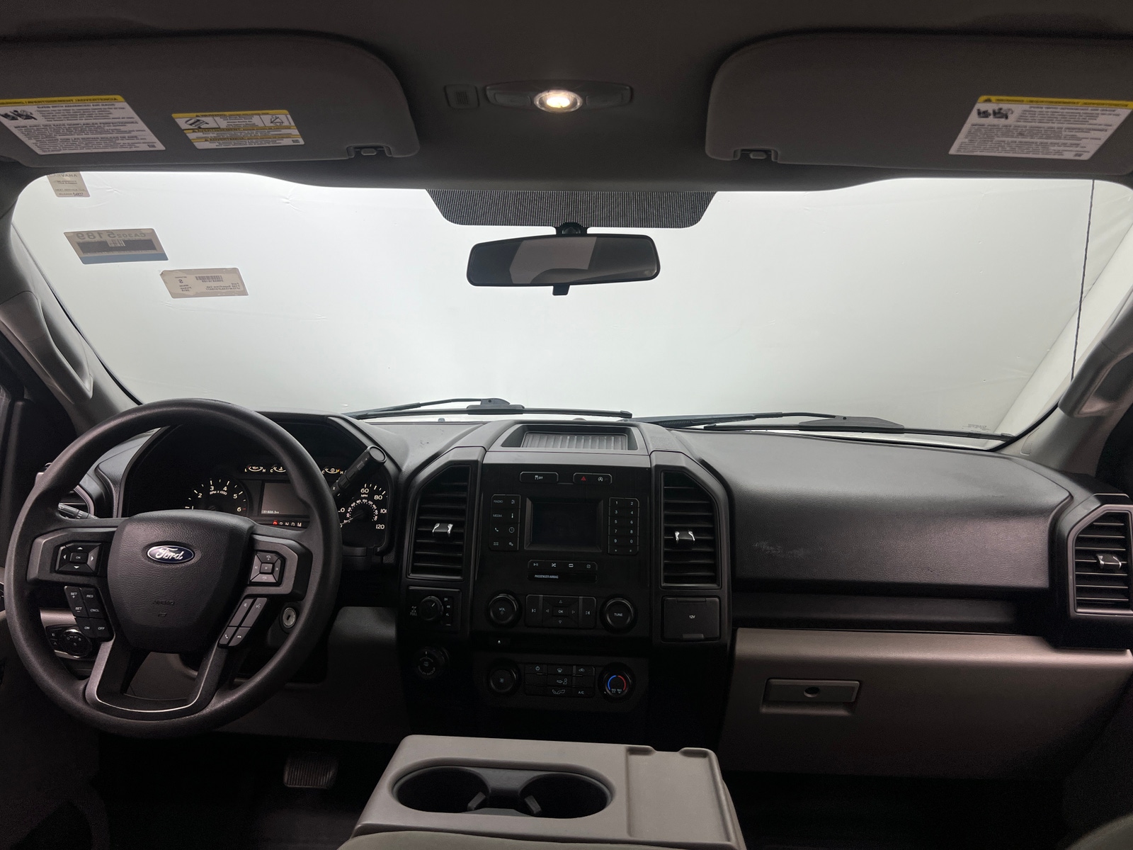 Thumbnail: 2018 Ford Econoline - 3