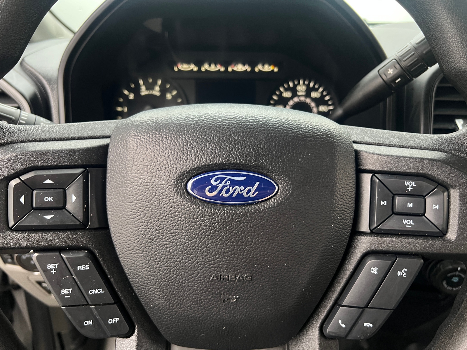 Thumbnail: 2018 Ford Econoline - 5