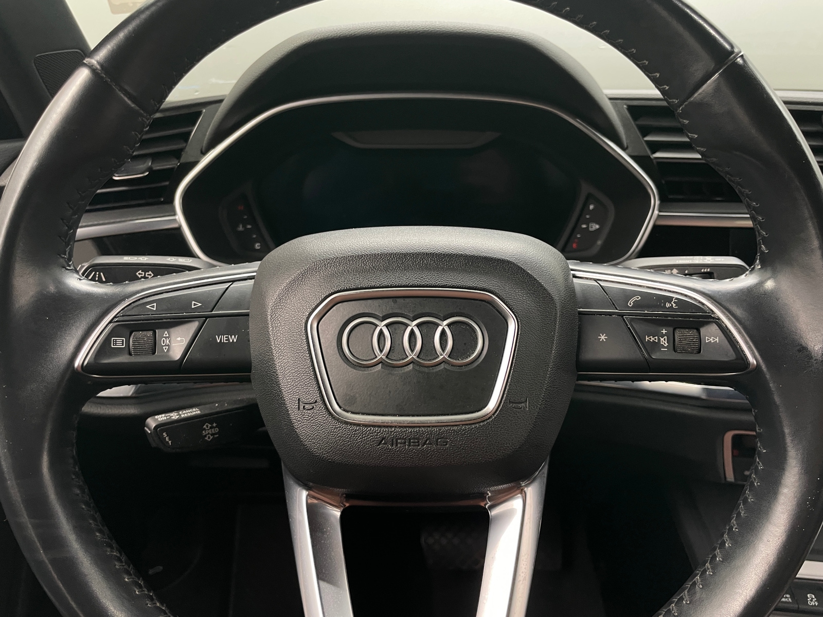 Thumbnail: 2020 Audi Q3 - 4