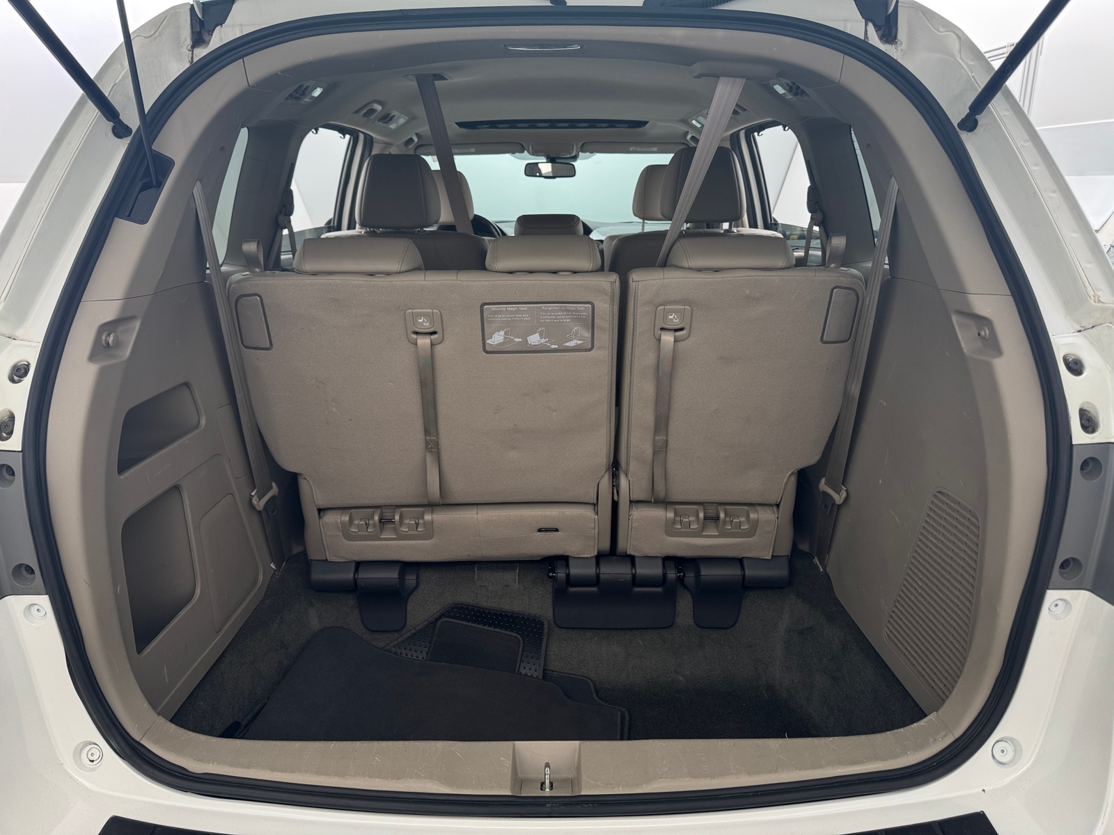 Thumbnail: 2017 Honda Odyssey - 6
