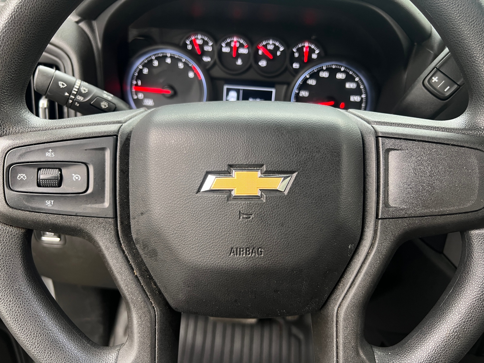 Thumbnail: 2019 Chevrolet Silverado 1500 - 5