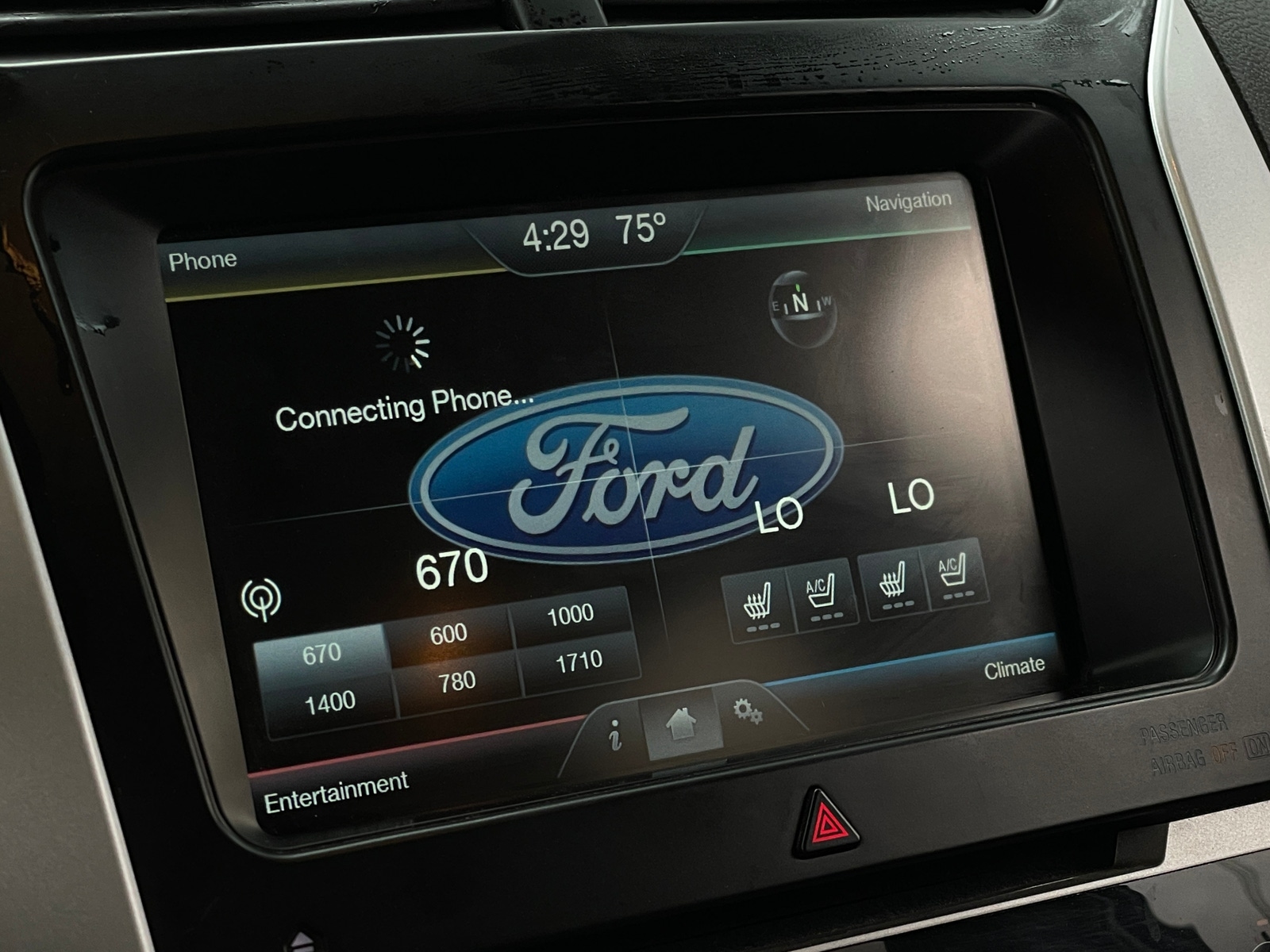 Thumbnail: 2014 Ford Explorer - 3