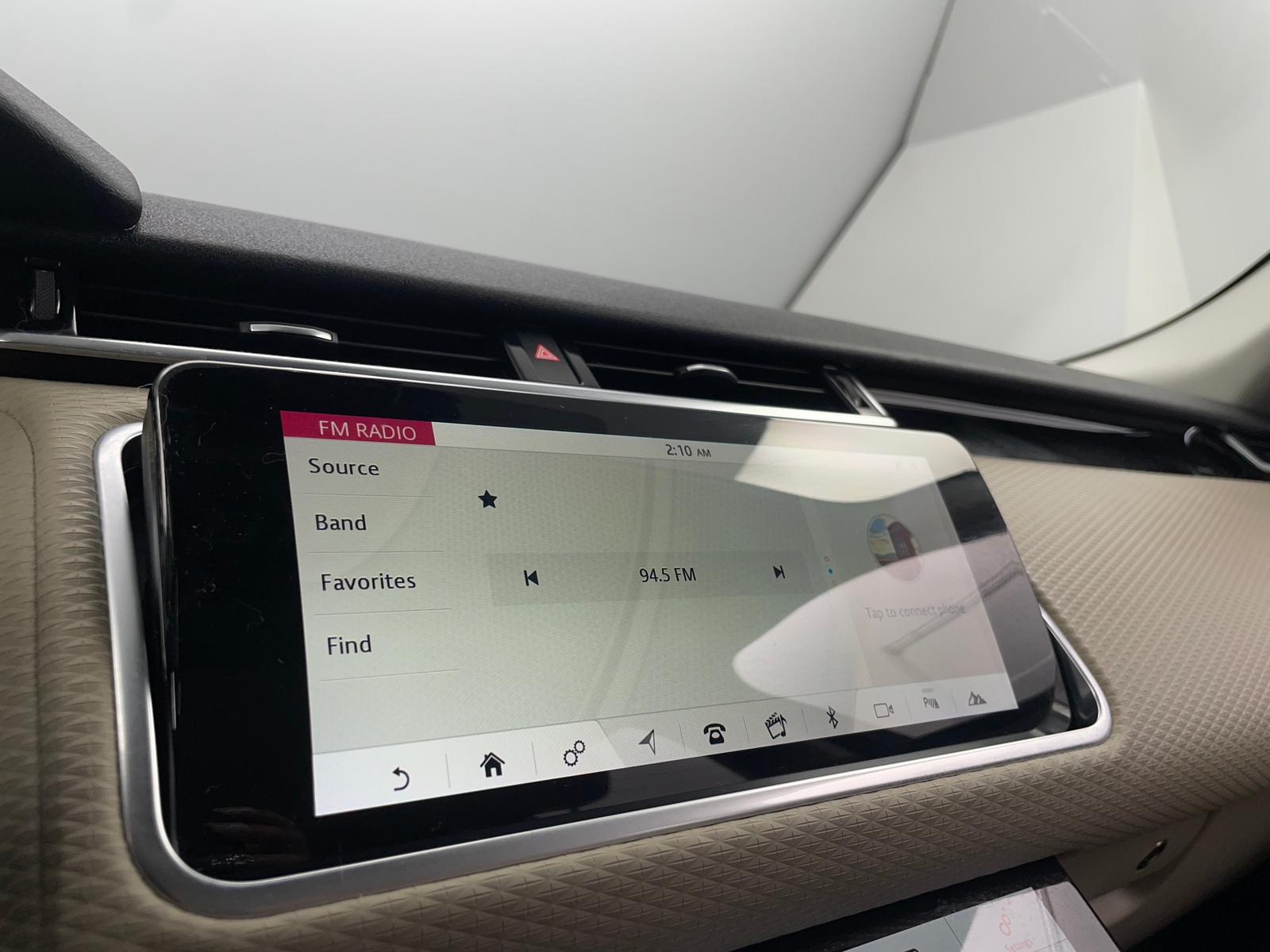Thumbnail: 2020 Land Rover Range Rover Velar - 3
