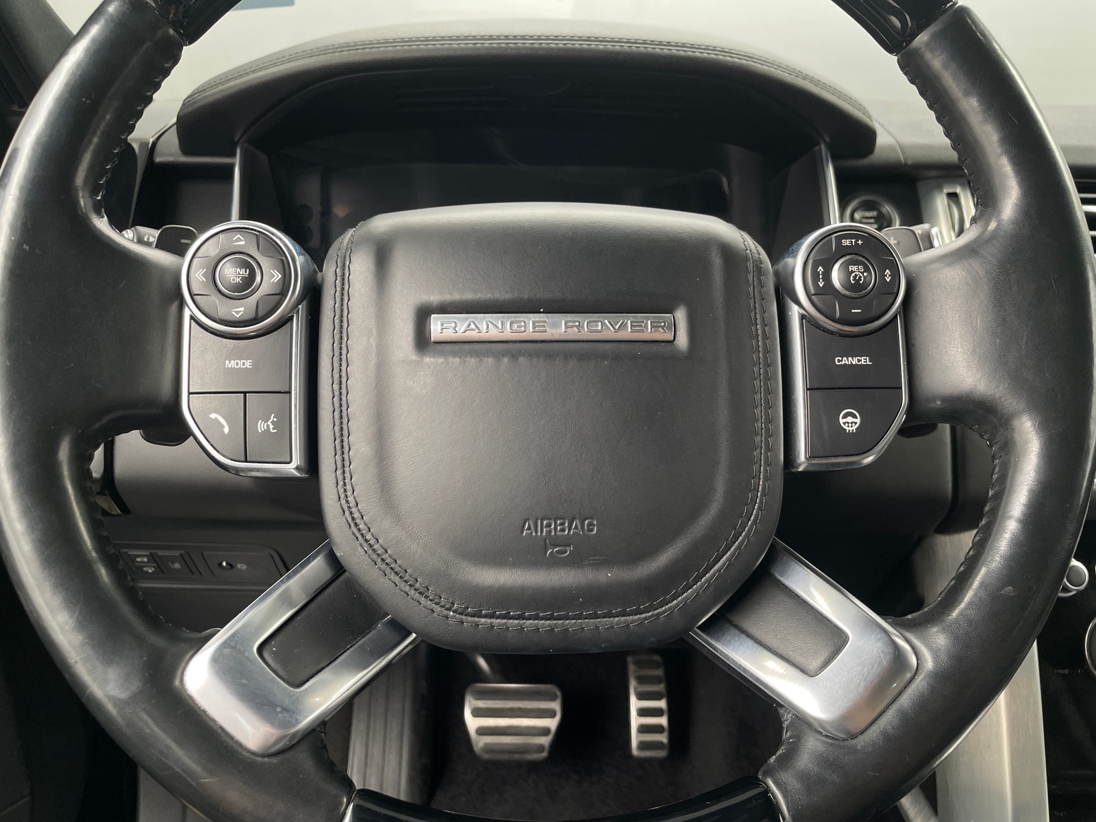 Thumbnail: 2016 Land Rover Range Rover - 4