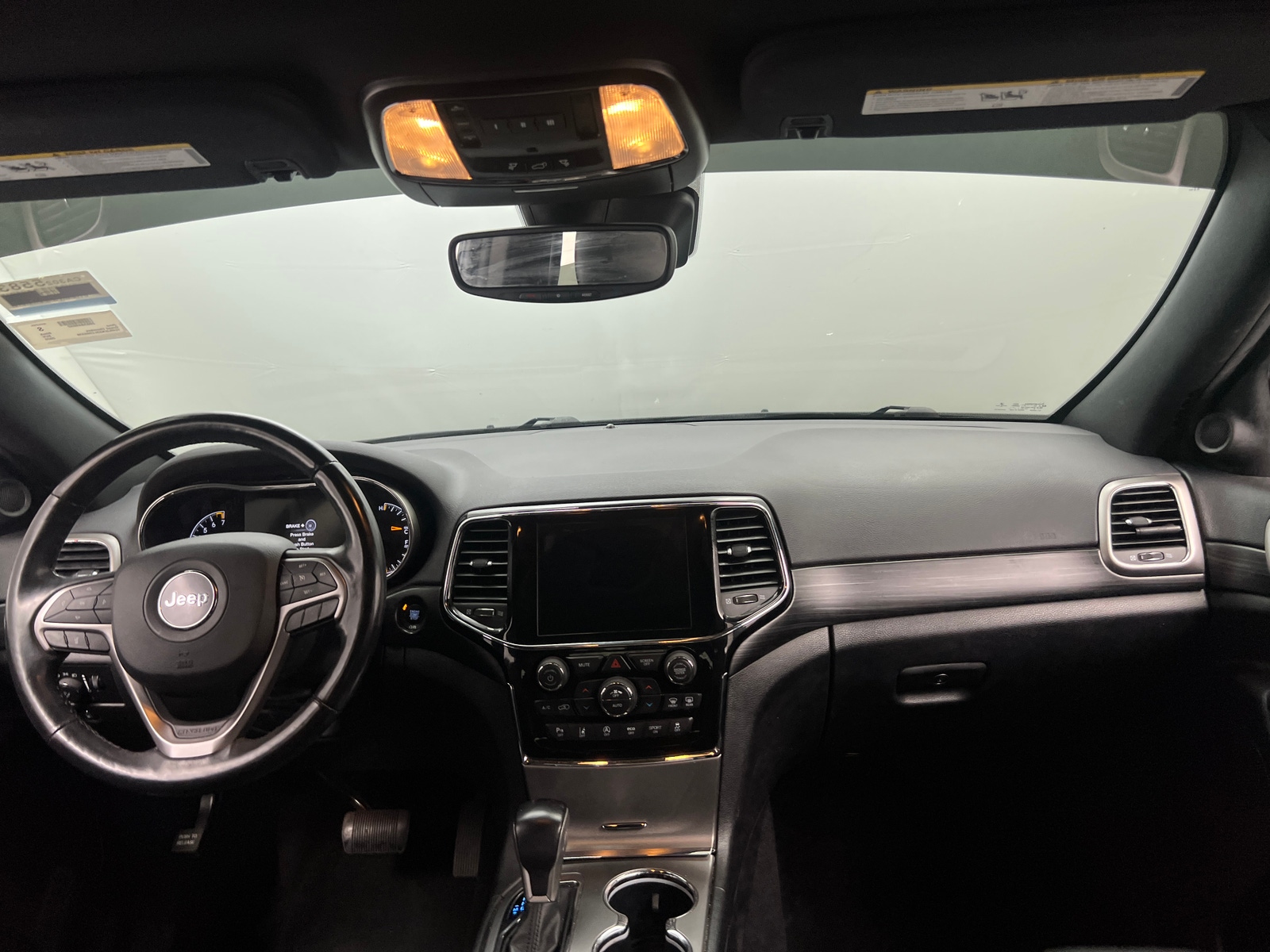 Thumbnail: 2020 Jeep Grand Cherokee - 3