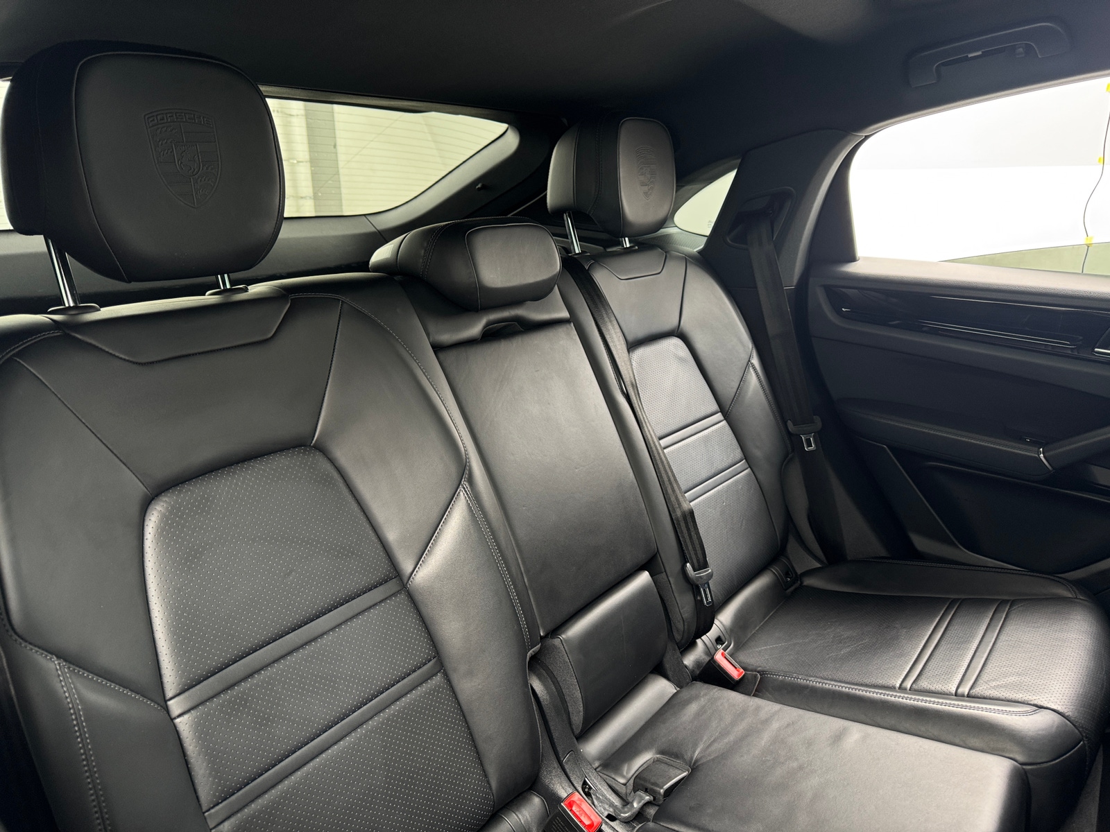 Thumbnail: 2021 Porsche  - 5