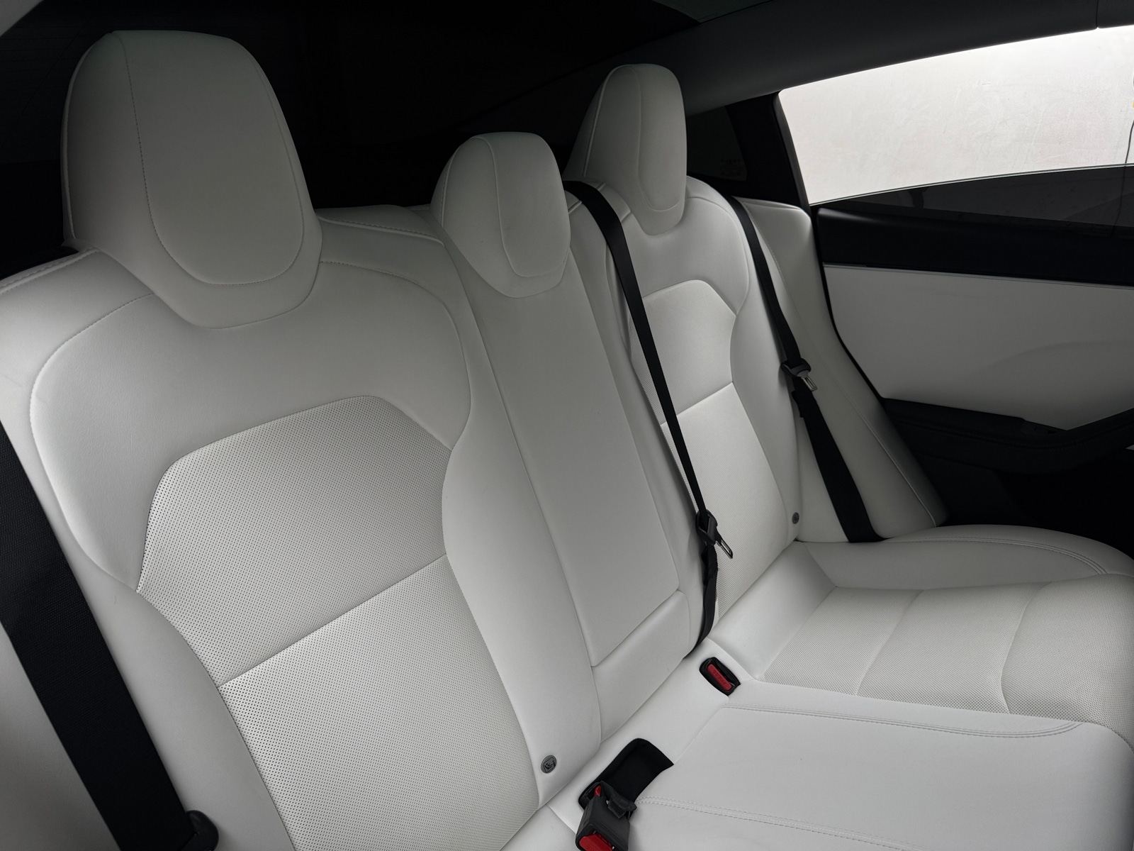 Thumbnail: 2025 Tesla Model 3 - 5