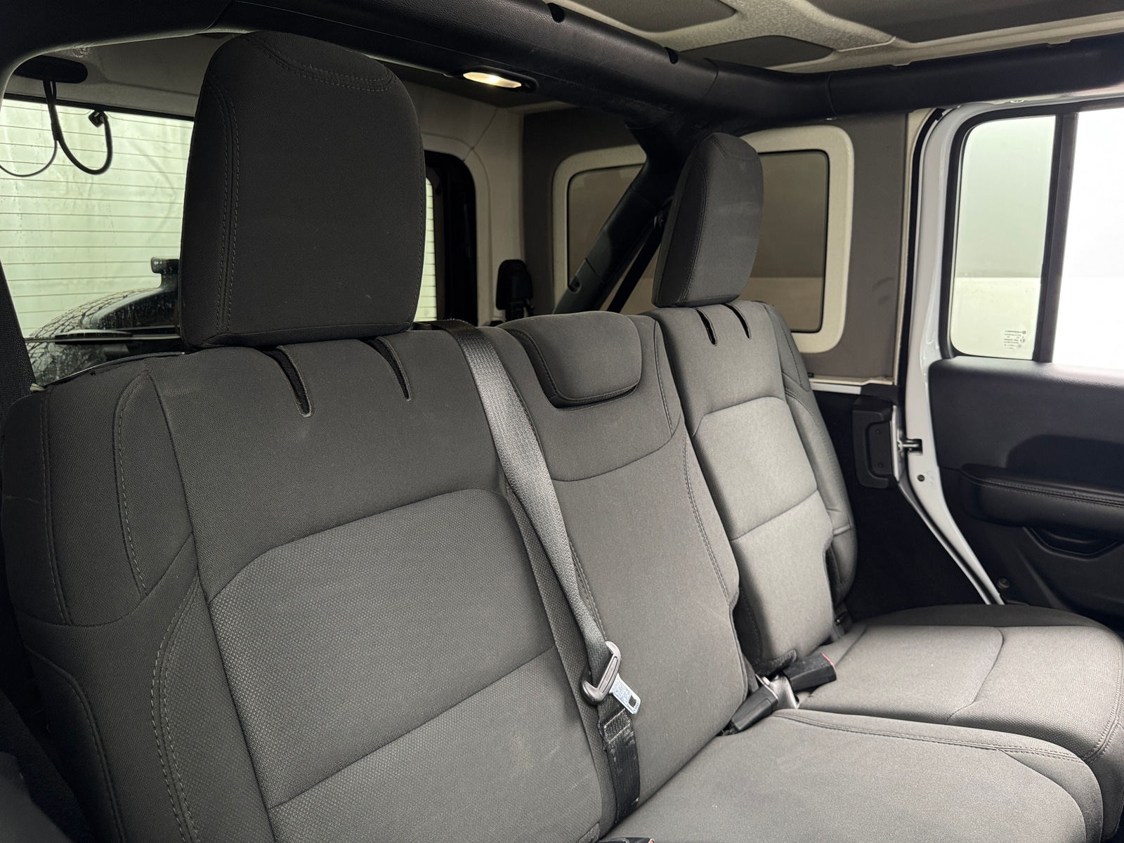 Thumbnail: 2019 Jeep Wrangler - 6