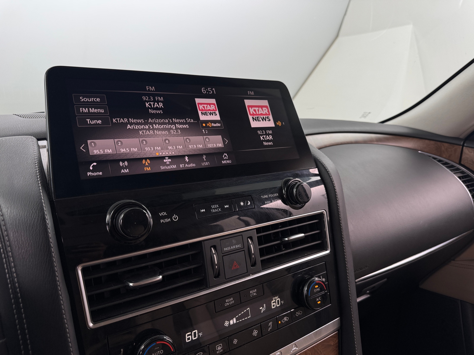 Thumbnail: 2021 Nissan Armada - 3