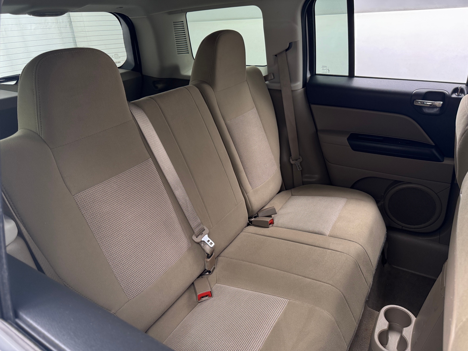 Thumbnail: 2017 Jeep Patriot - 6